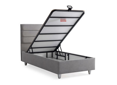 Elegantná posteľ z textilu a dreva s matracom