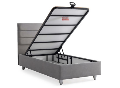 Elegantná posteľ z textilu a dreva s matracom