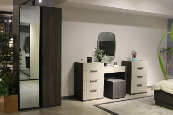 Design Schminktisch mit Spiegel Luxus Schlafzimmer Möbel Hocker 3tlg. Neu