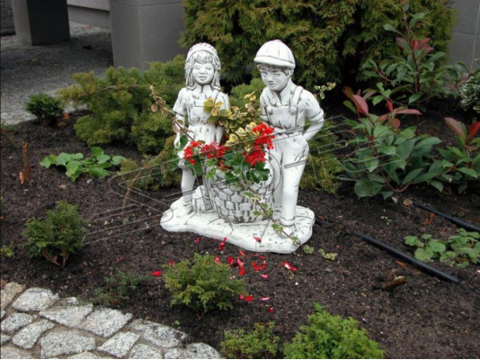 Blumenkübel Natur Pflanz Kübel Dekoration Figur Blumentöpfe Vasen Garten