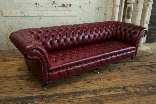 Chesterfield Design Sofa 4 Sitzer Couch Polster Luxus Klassische Textil Sofas