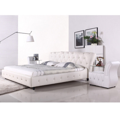 Weißes Gepolstertes Designer Chesterfield Bett Schlafzimmer Textil Möbel