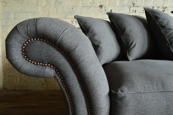 Klassische Chesterfield Couch 4 Sitzer Sofa Couch Samt Leder Design Grau 265cm