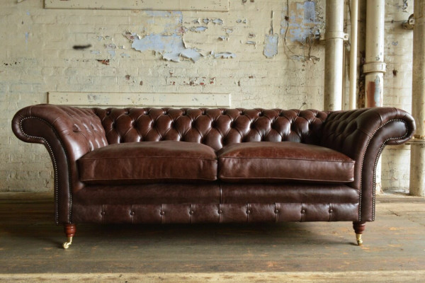 Brauner Luxus Chesterfield 3-er Moderne Wohnzimmer Couch
