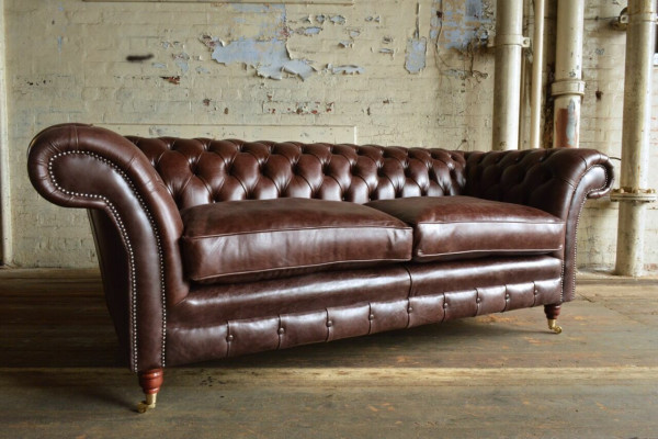 Brauner Luxus Chesterfield 3-er Moderne Wohnzimmer Couch