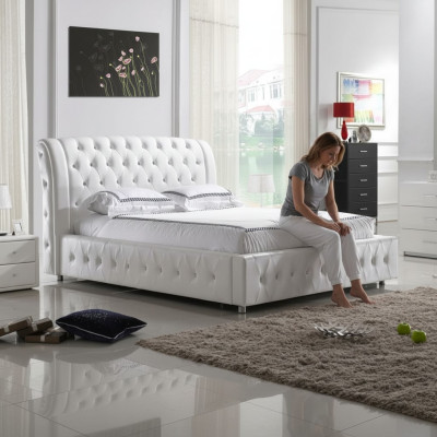 Modernes XXL Hotel Design Bett Betten Luxus Doppel Leder Chesterfield