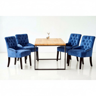 Moderner Esszimmer Set Designer Holztisch mit Blauen Chesterfield Stühlen