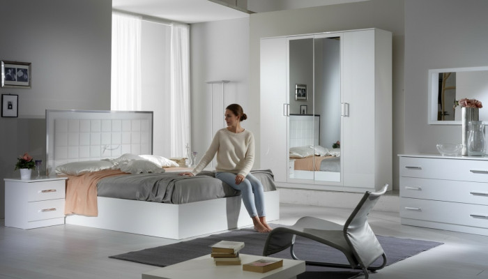 Luxus Kleider Schrank Designer Hochglanz Kleiderschränke Klassische Schränke
