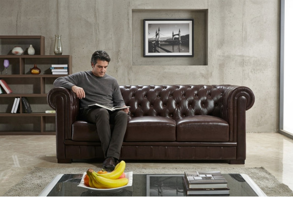 Dreisitzer Couch Polster Design Sofa Moderne 3er Sitz Sofas chesterfield braun