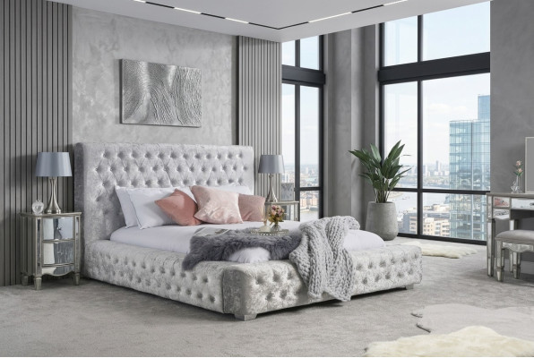 Graues Chesterfield Bett mit hohem Kopfteil Designer Doppelbett