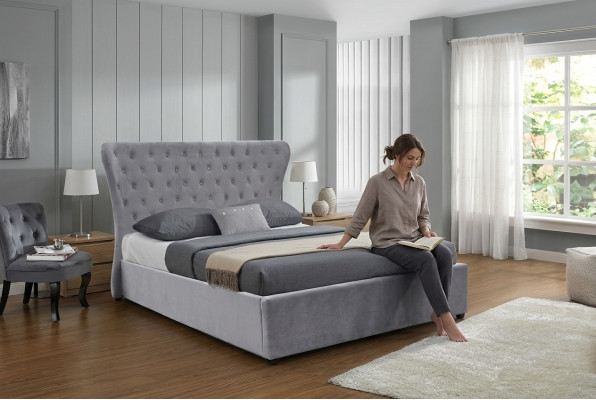 Graues Chesterfield Doppelbett Luxus Betten Designer Schlafzimmer Bett