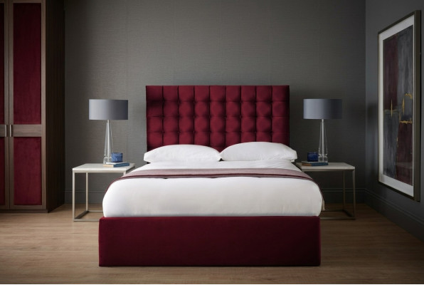 Rotes Luxus Samt Textil Bett Doppel Design Chesterfield 160x200cm Betten Neu