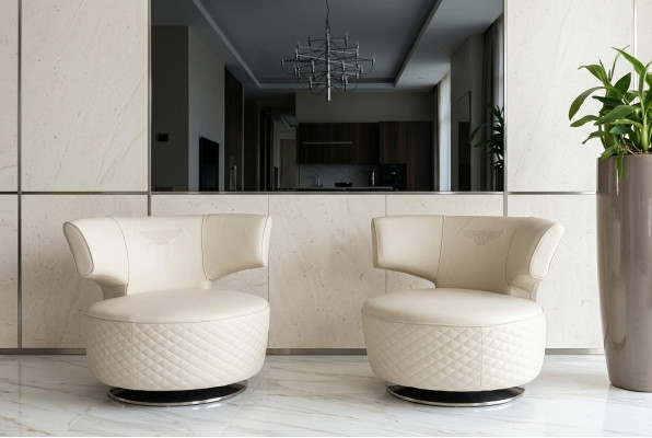 Sessel Design Couch Sofa Sitzer Leder Lounge Club Polster Luxus Ohren