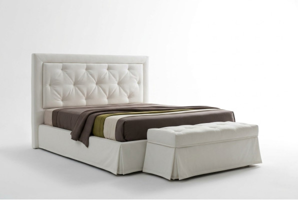 Chesterfield Betten 180x200cm Schlaf Zimmer Textil Stoff Bett Design Luxus Hotel