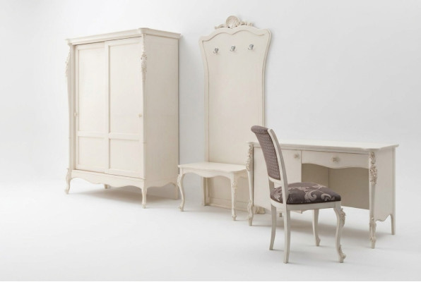 Klassisch Schlafzimmer Komplett Set Hocker Schreibtisch Kleiderschrank 5 tlg.