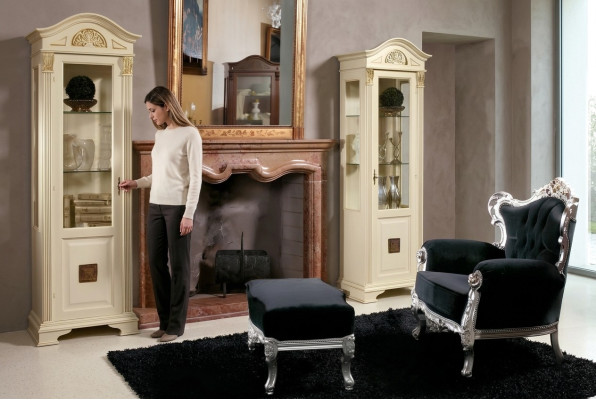 Edle Vitrine Antik Stil Schrank Schaufenster Wohnzimmer Glas Neu Massivholz