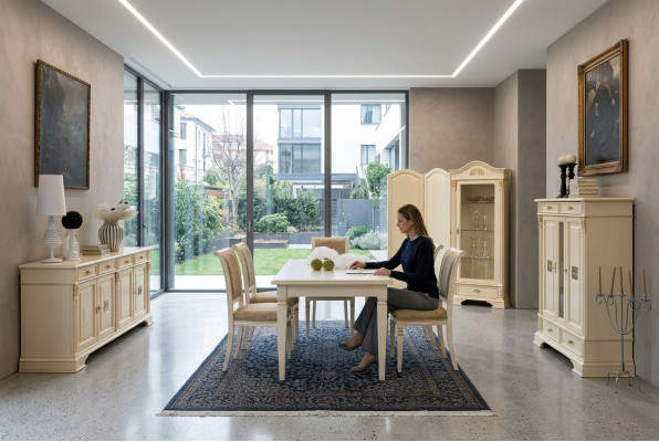 Komplette Esszimmer Garnitur 4x Stühle Anrichte 8tlg. Set Tisch Kommode Gruppe Massivholz