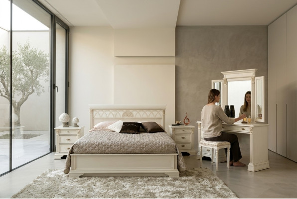 Klassisches Bett 2 Nachttische Schlafzimmer Set 3 tlg. Italienische Möbel Massivholz Barock