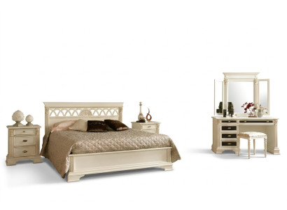 Klassisches Bett 2 Nachttische Schlafzimmer Set 3 tlg. Italienische Möbel Massivholz Barock