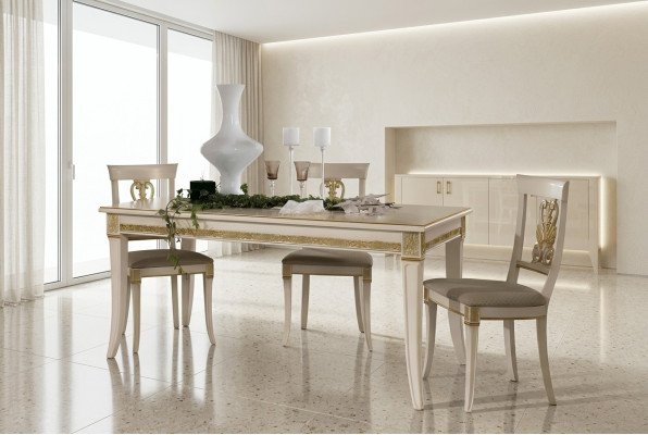 Klassischer Esstisch Tisch Massivholz Esszimmer Garnitur + 4x Stuhl Set Stühle Barock