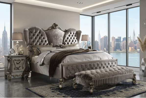Design Luxus Schlafzimmer 3tlg. Bett 2x Nachttisch Klassischer Betten Set