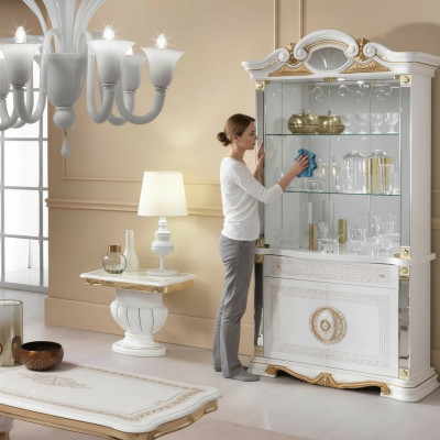 Vitrine Italienische Luxus Möbel Vitrinen Kommodenschrank Glas Design Schrank