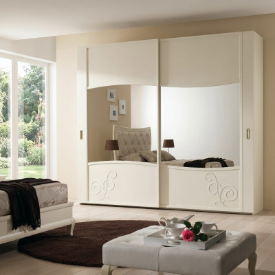 Luxus Kleiderschrank mit Schiebetüren Schlafzimmer Schrank Schränke Holz Design