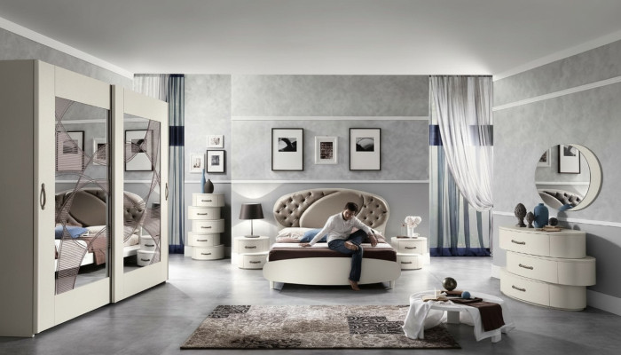 Garnitur Set 7tlg. Schlafzimmer Bett Nachttisch Kommode Spiegel Kleiderschrank
