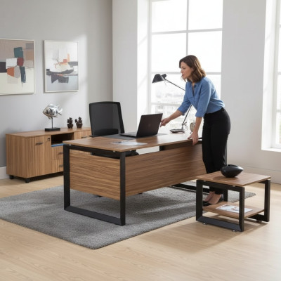 Designer Brauner Schreibtisch Luxus Büromöbel Holz Stilvolle Einrichtung