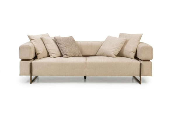Beiger Dreisitzer Designer Stoffsofa Polstermöbel Luxuriöser 3-Sitzer