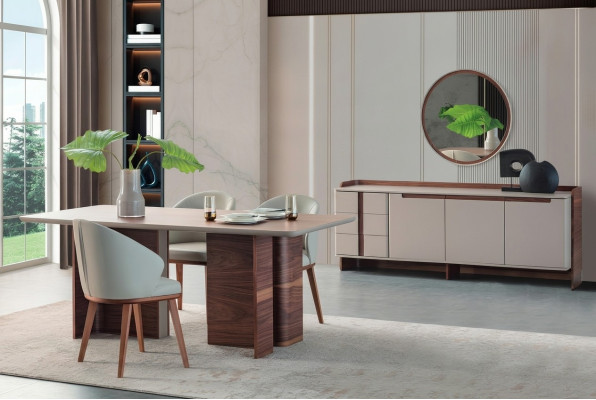 Exklusive Esszimmer Möbel Robuster Esstisch Designer Sideboard Stühle
