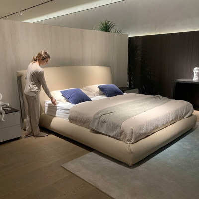 Beiges Modernes Doppelbett Designer Bett Schlafzimmer Möbel Holzgestell