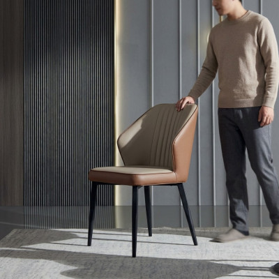 Braune Lehnstühle Edle Esszimmer Sitzmöbel Holzstühle Luxus Textilmöbel
