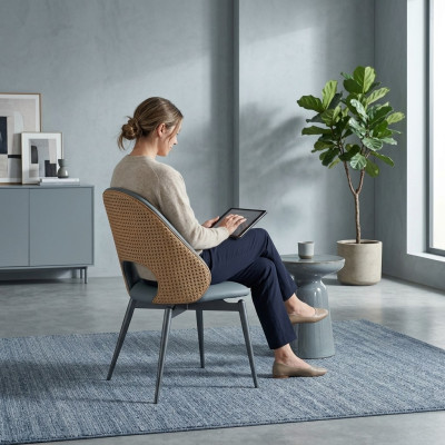 Grauer Einsitzer Designer Esszimmer Polsterstühle Luxus Holz Möbel Neu
