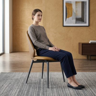 Brauner Lederstuhl Moderner Esszimmer Einsitzer Stilvolle Holz Stühle