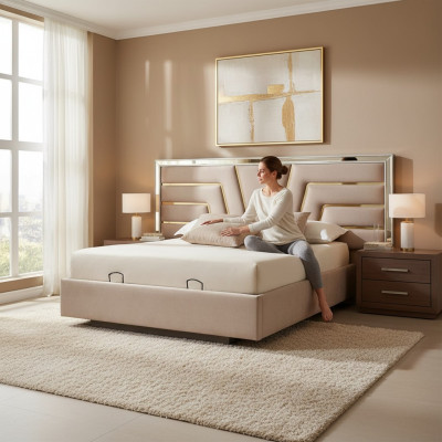 Beiges Schlafzimmer Doppelbett Stabiles Holzgestell Designer Polster Bett