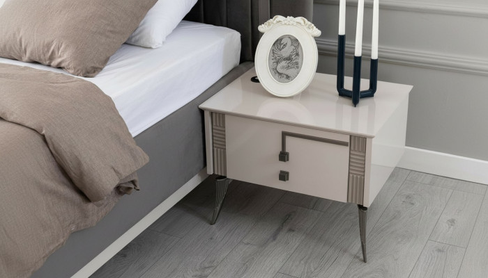 Beiger Nachttisch Schlafzimmer Holzmöbel Holzkonsole Luxus Nachttische
