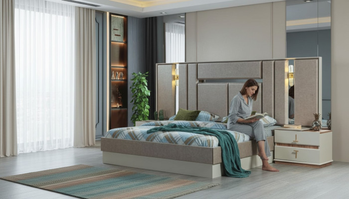 Beige Schlafzimmer Möbel Luxus Betten Designer Nachttische Einrichtung