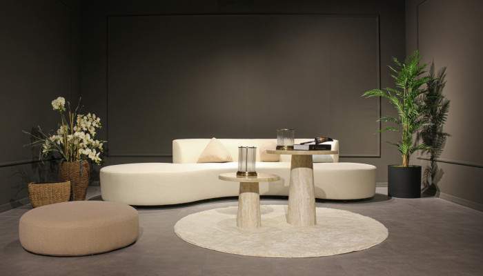 Wohnzimmer Set Sofa Viersitzer Couch Design Couchtisch Hocker Textil Möbel