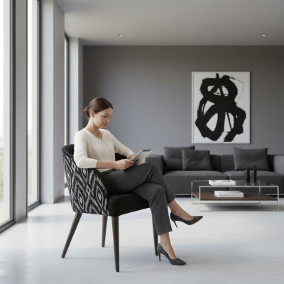 Stuhl mit Armlehnen Designer Luxus Esszimmer Polstersitz Holz Möbel