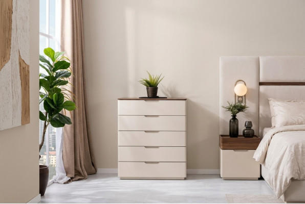 Elegantná moderná béžová drevená komoda