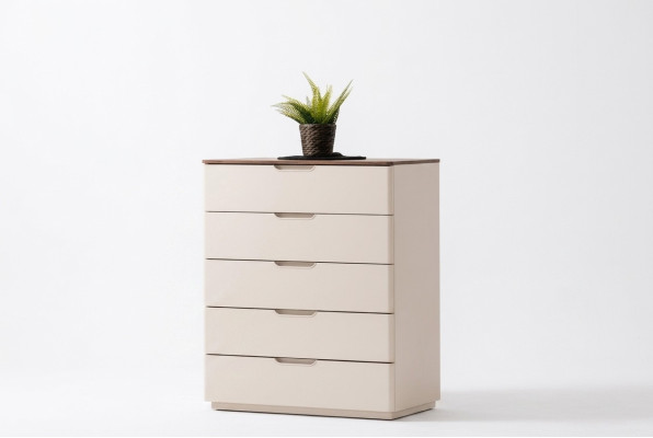 Elegantná moderná béžová drevená komoda