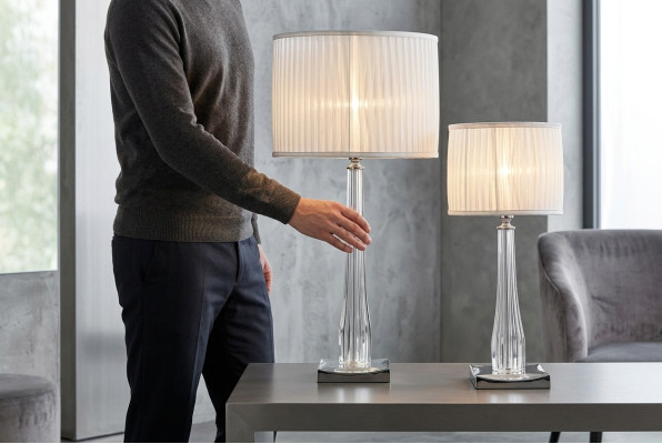 Luxuriöse klassische Nachttischlampe Tischlampe Weiß Tischbeleuchtung Neu