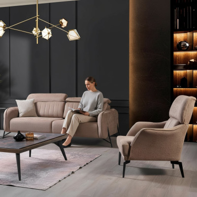 Beiges Wohnzimmer Stoffsofa Luxuriöser Sessel 3-Sitzer Einsitzer 2tlg
