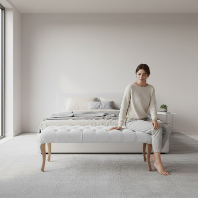 Luxuriöse Bettbank Schlafzimmer Textil Möbel Klassische Edle Holz Füße