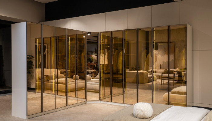 Designer Weißer Kleiderschrank L-Form Schrank Luxuriöser Glasschrank