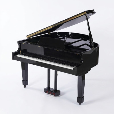 Lesklé čierne piano