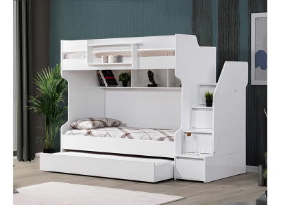 Weißes Etagenbett mit Stauraum für Bücher und Spielzeug