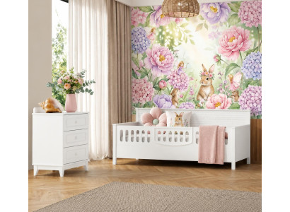 Weißes Kinderzimmer-Set mit Bett und Kommode für kleine Kinder