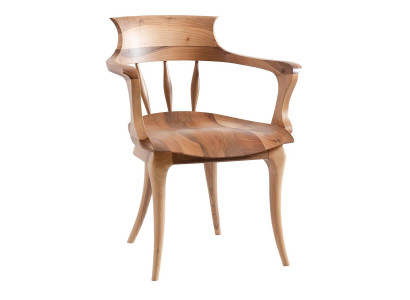 Brauner Holzstuhl im eleganten Design für Wohn- und Essbereiche